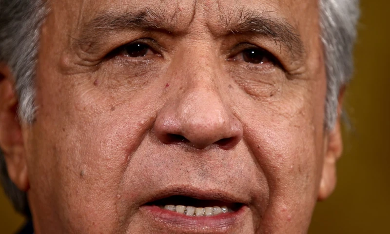 La Defensoría del Pueblo pide prohibir la salida de Lenín Moreno del país / Foto: EFE