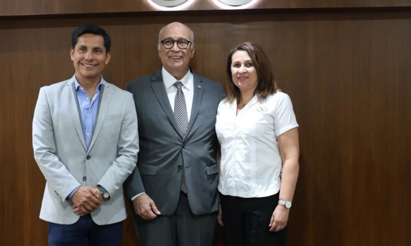 En la lista de Delgado figuraba como candidato a vicepresidente el exatleta Jefferson Pérez / Foto: cortesía Comité Olímpico Ecuatoriano