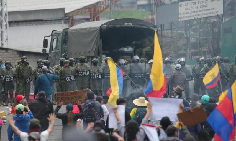 Hasta el momento, las protestas han dejado dos manifestantes fallecidos por disparos de armas de fuego / Foto: EFE