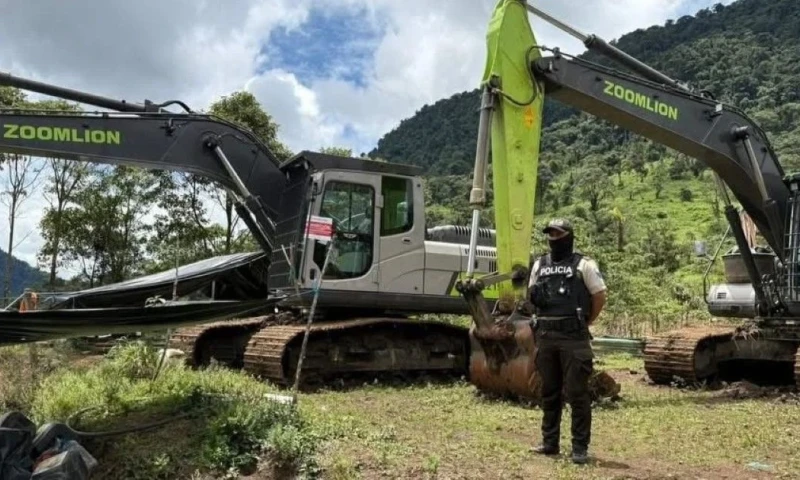 las autoridades procedieron a colocar sellos de prohibición temporal sobre la maquinaria utilizada en la concesión conocida como “Abanico 2” / Foto: cortesía 