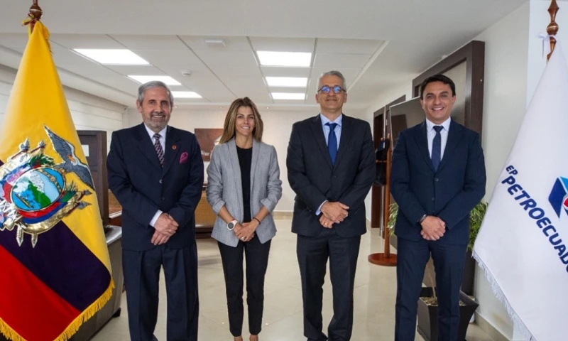 Se analizó la posibilidad de realizar modificaciones al contrato de largo plazo. / Foto: Cortesía Petroecuador