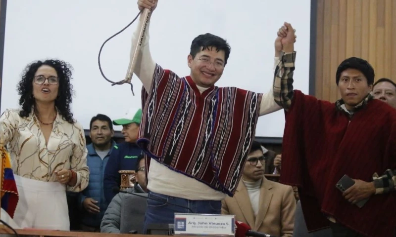 El alcalde de Riobamba, John Vinueza, fue electo para el periodo 2023-2027 / Foto: cortesía John Vinueza