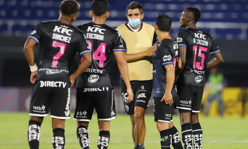 Independiente superó a Barcelona y lidera el torneo / Foto: EFE