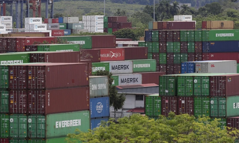 Esta decisión "va en sentido contrario y dilata todos los esfuerzos" que han impulsado por asegurar apertura de mercados para los productos de exportación/ Foto: cortesía EFE