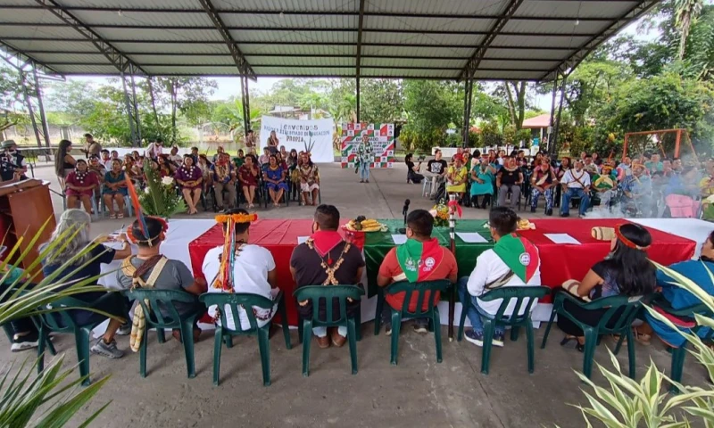 El programa busca integrar conocimientos tradicionales, historia oral, lengua e identidad cultural dentro de los procesos de enseñanza / Foto: cortesía Amazon Frontlines