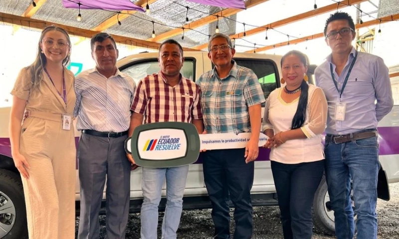 5 productores de Pastaza y 2 de Orellana recibieron camionetas nuevas (Umas) / Foto: cortesía MAG