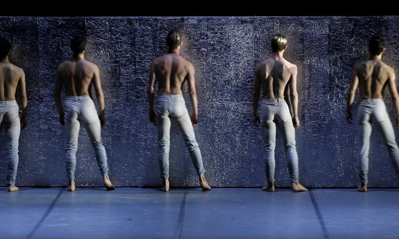 Loja abre su festival de arte con orquesta y mascarillas / Foto: EFE