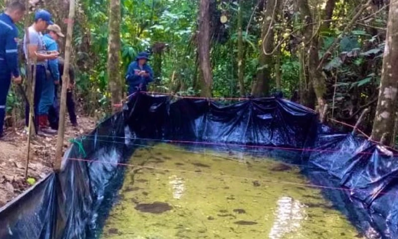Contenían aproximadamente 5.000 galones de combustible ilegal/ Foto: cortesía Ejército