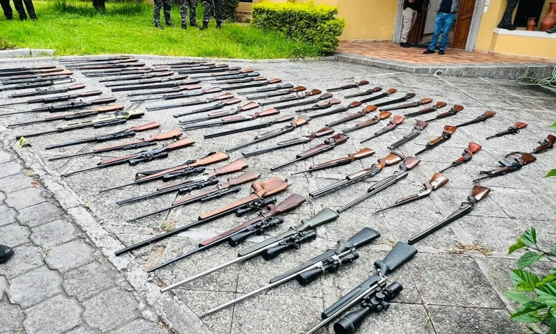 La Fiscalía indicó que esta madrugada dispuso -a través de un acto urgente- el allanamiento al inmueble y el levantamiento de indicios/ Foto: cortesía Policía Nacional