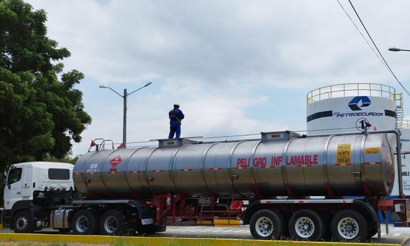 El promedio mensual actual de despachos de Jet A1 es de 120.000 galones/ Foto: cortesía Petroecuador