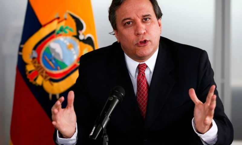 Vacunas, solidez fiscal y solidaridad, bases del plan económico/ Foto: EFE