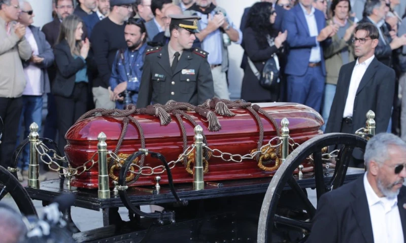 Sus resto serán velados en el Palacio Legislativo / Foto: EFE