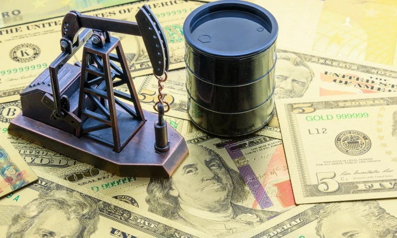 La divisa estadounidense subió + $12,77 pesos respecto a la jornada anterior (+0.35%). / Foto: Shutterstock