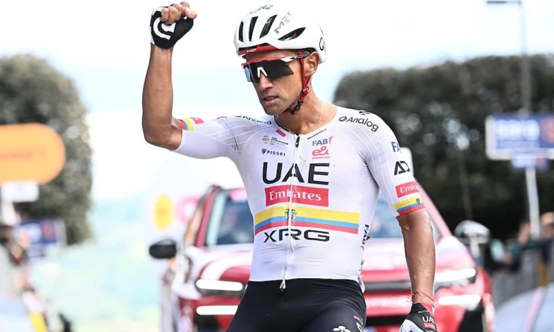 Es la cuarta victoria de etapa para Narváez en el Giro, igualando así a Richard Carapaz. / Foto: AFP