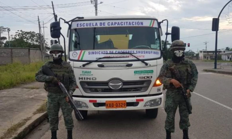 Foto: Expreso. La operación busca disminuir el tráfico de combustible subsidiado.