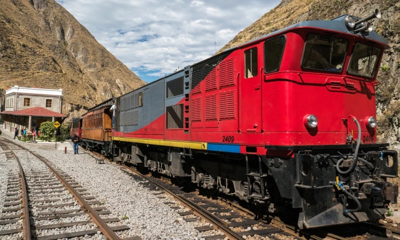 El Gobierno ha destinado $ 700.000 para garantizar la operación de la ruta de la Nariz del Diablo / Foto: cortesía MTOP