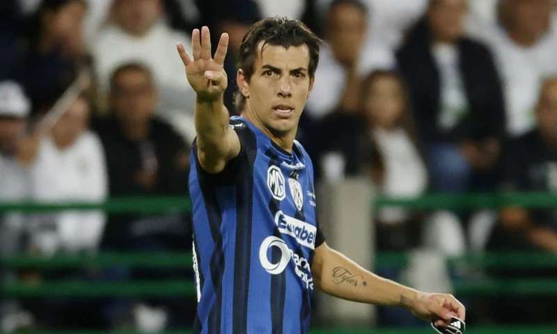 Michael Hoyos fue la figura del partido al anotar 2 goles / Foto: EFE