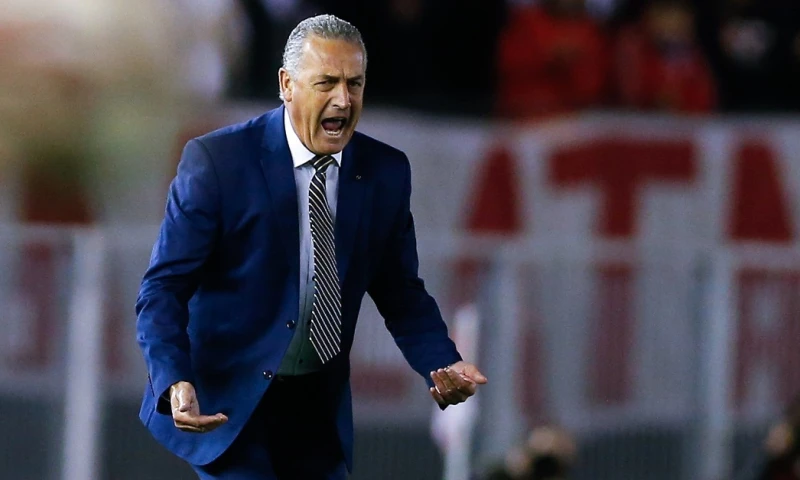 Gustavo Alfaro, seleccionador de Ecuador - Foto: EFE