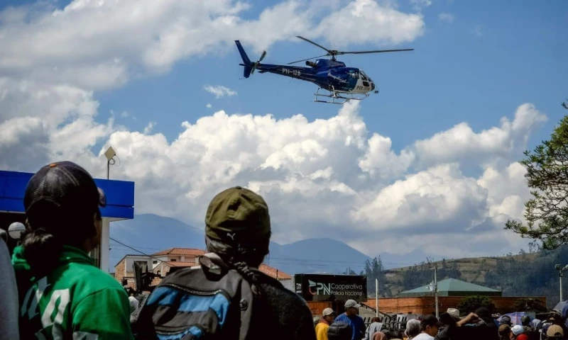 En los diálogos, los indígenas pidieron, entre otros asuntos, la liberación de los detenidos en las protestas del martes / Foto: EFE