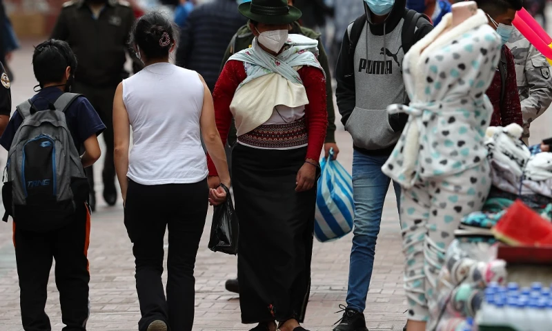 Ecuador suma 414 nuevos contagios de covid-19 y acumula 520.683 casos / Foto: EFE