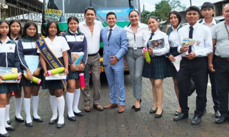 Beneficiará a 1.109 estudiantes de Pastaza./ Foto: cortesía Ministerio de Seguridad