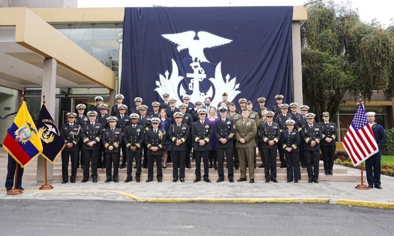 Este tipo de encuentros técnicos forma parte de la cooperación bilateral sostenida entre Ecuador y Estados Unidos / Foto: cortesía Armada del Ecuador