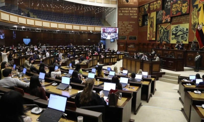La Corte Constitucional rechazó hace diez días tres de las siete preguntas propuestas por Daniel Noboa / Foto: cortesía Asamblea Nacional