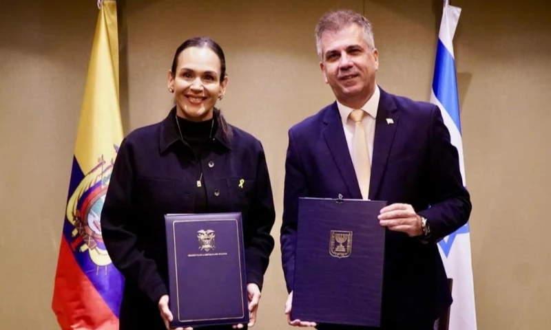 El documento fue suscrito por los ministros de Energía de Israel, Eli Cohen, y de Ecuador, Inés Manzano / Foto: cortesía Ministerio de Energía y Minas