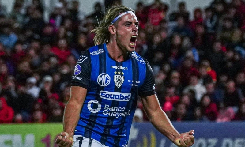 Goleó 3-0 al Deportivo Cuenca y se alejó en la punta./ Foto: cortesía Independiente