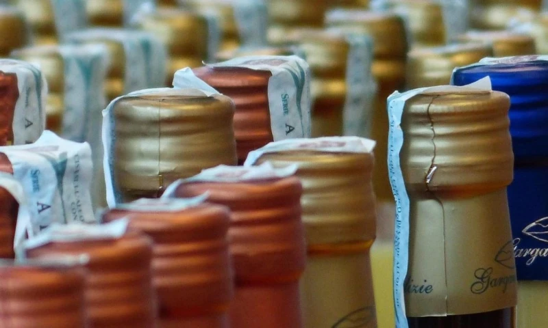 Los establecimientos que vendan bebidas alcohólicas durante la ley seca pueden ser clausurados / Foto: EFE