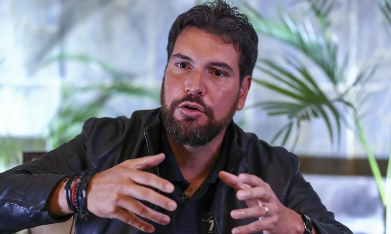 De 40 años, Topic, que sirvió en la Legión Extranjera de Francia, incursiona por primera vez en la política porque el país "nunca he estado así de mal" en temas de seguridad/ Foto: cortesía EFE