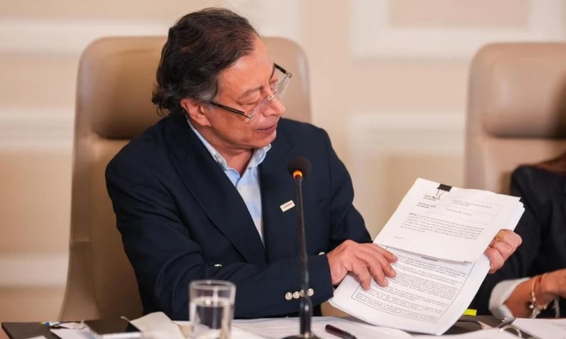 Petro señaló que la medida debe favorecer la producción nacional y evitar efectos adversos sobre la economía / Foto: cortesía Presidencia Colombia