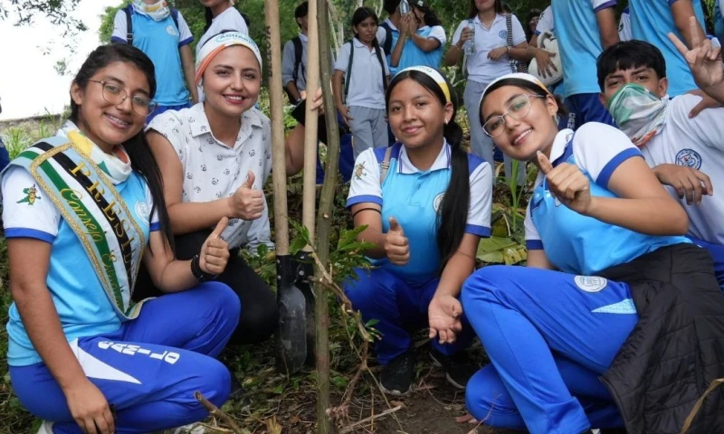 La actividad se desarrolló el 22 de abril, en conmemoración del Día Mundial de la Tierra / Foto: cortesía Prefectura de Sucumbios