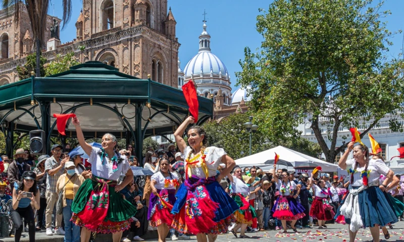 Ecuador tendrá en febrero de 2026 uno de los descansos más esperados del primer trimestre: Carnaval. / Foto: Shutterstock