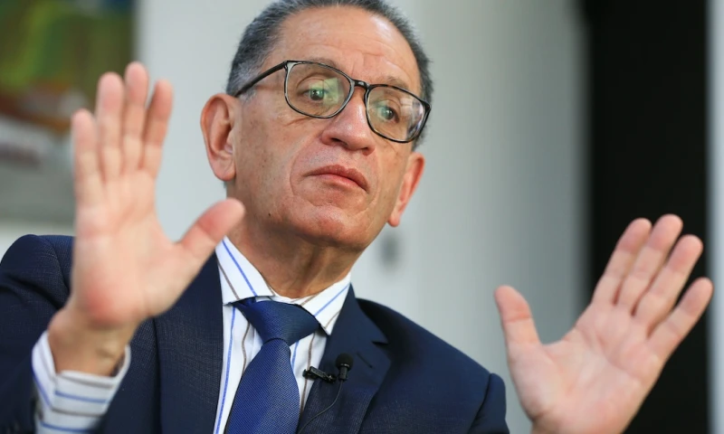 Ecuador saca a concurso 3 proyectos eléctricos por $ 1.861 millones / Foto: EFE