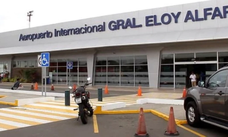 La luz verde para las operaciones aéreas desde Manta al archipiélago ecuatoriano fue dada por el pleno del Consejo de Gobierno del Régimen Especial de Galápagos   / Foto: Cortesía  