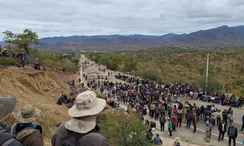 Las protestas han provocado desabastecimiento de alimentos, combustible e insumos médicos en varias ciudades / Foto: cortesía 