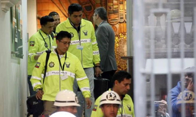 Los peritos de la Policía Nacional ingresaron el pasado viernes 2 de agosto de 2019 a las oficinas del edificio La Unión. Foto: El Comercio