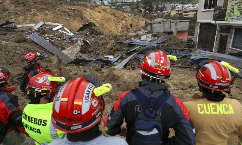 Bajo los restos del deslizamiento, que abarcó una superficie de 24,3 hectáreas, quedan todavía por recuperar una treintena de personas/ Foto: cortesía EFE