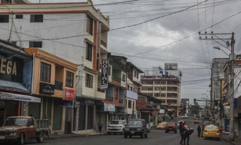 El centro de Macas tiene calles en buen estado, pero hay constantes cortes de agua. Foto: El Comercio