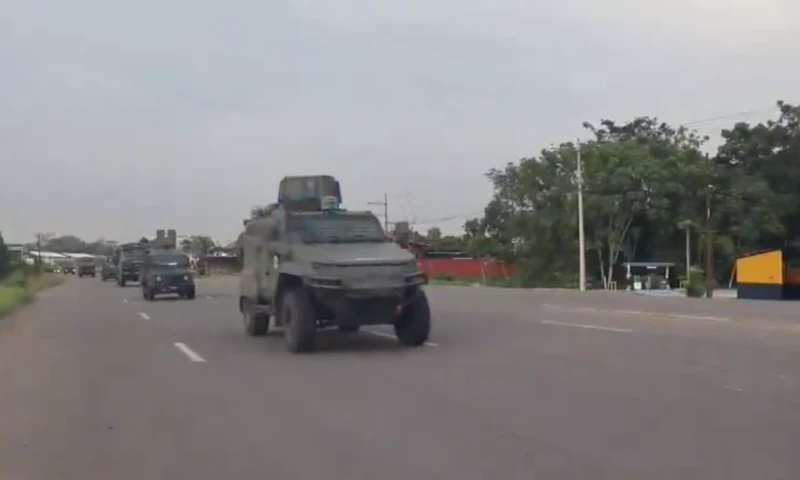 La operación se focalizó en las principales vías y zonas de alta concurrencia del barrio 6 de Diciembre / Foto: cortesía Ejército ecuatoriano