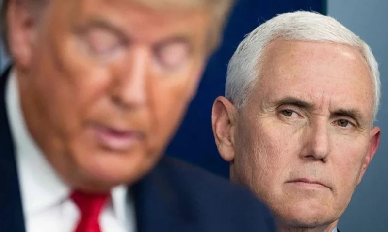 Mike Pence se perfila como uno de los pocos republicanos que se opone abiertamente al mandatario / Foto: cortesía El Mundo