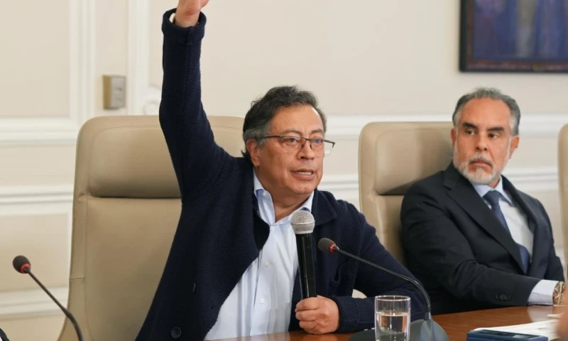 Petro agregó que a partir de ahora el Gobierno "se concentrará completamente en el cumplimiento del programa" / Foto: EFE