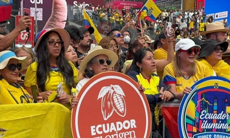 5 mil personas se congregaron en Times Square / Foto: cortesía Cancillería