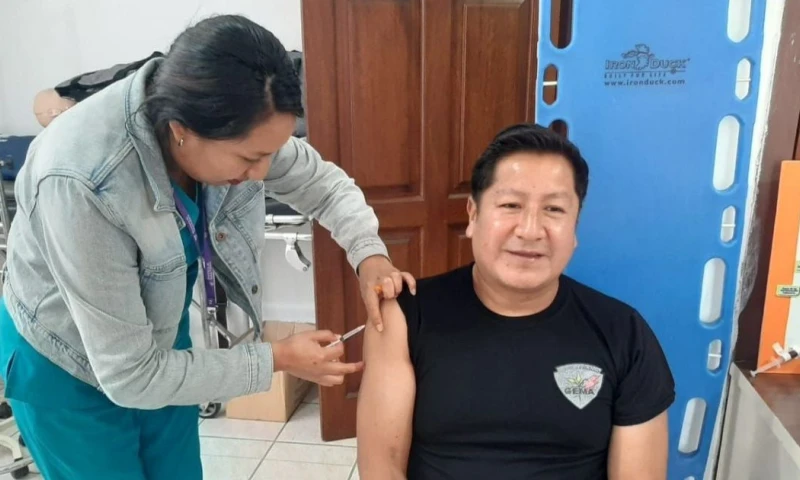 La vacuna contra el Covid-19 es gratuita y está disponible en todos los centros de salud / Foto: cortesía MSP