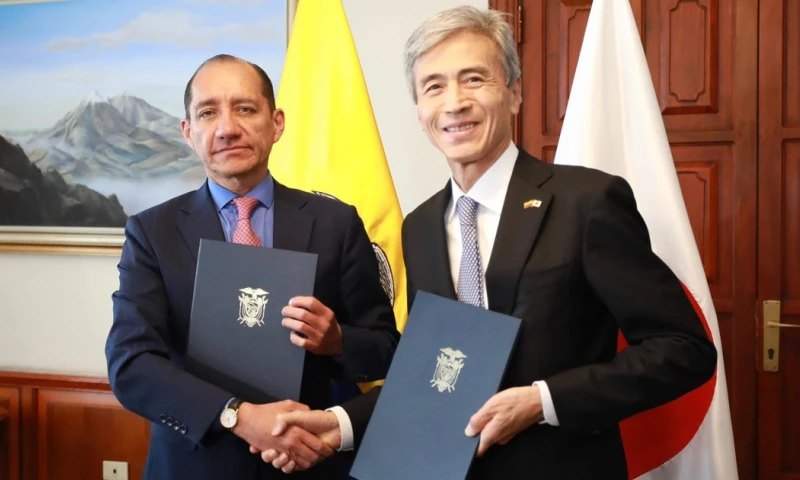 El aporte fue de $ 3.4 millones y se realizará mediante la entrega de buques de control pesquero./ Foto: cortesía Cancillería