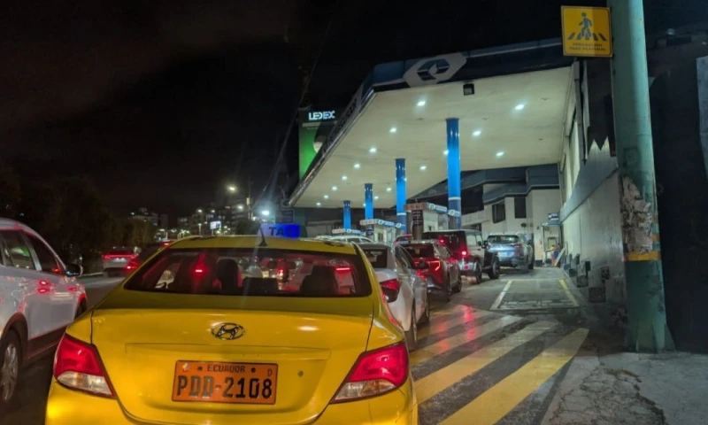 La menor disponibilidad de combustibles está relacionada con la reducción de la producción en la Refinería de Esmeraldas / Foto: cortesía
