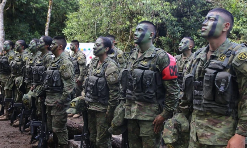 Las graduaciones se llevaron a cabo en Pastaza y Tungurahua./ Foto: cortesía Ejército