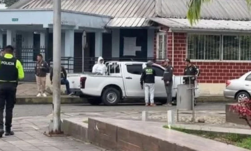 El robo ocurrió en el Cuartel Centro de la Policía Nacional en Puyo / Foto: cortesía Código Digital