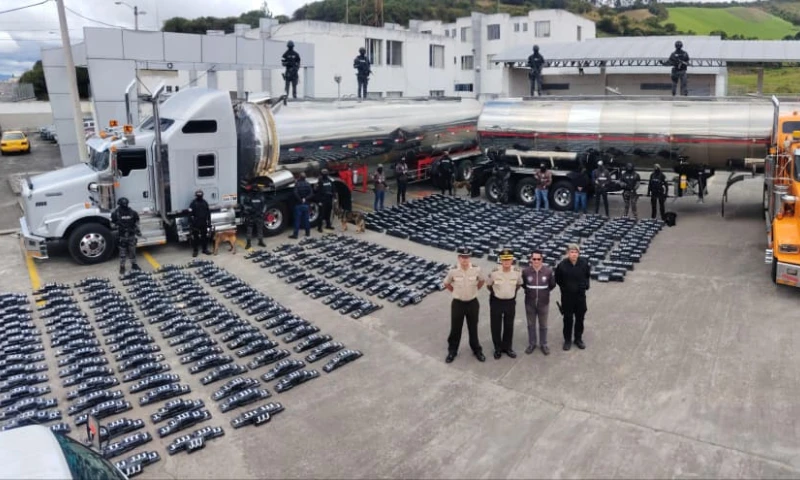 En el lugar fueron aprehendidas 12 personas para investigaciones/ Foto: cortesía